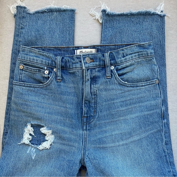 Madewell Classic Straight Raw Step Hem Jeans in Corrie Wash - Picture 4 of 12